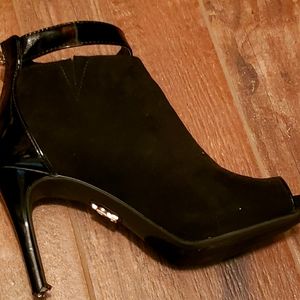 Jennifer Lopez shoes